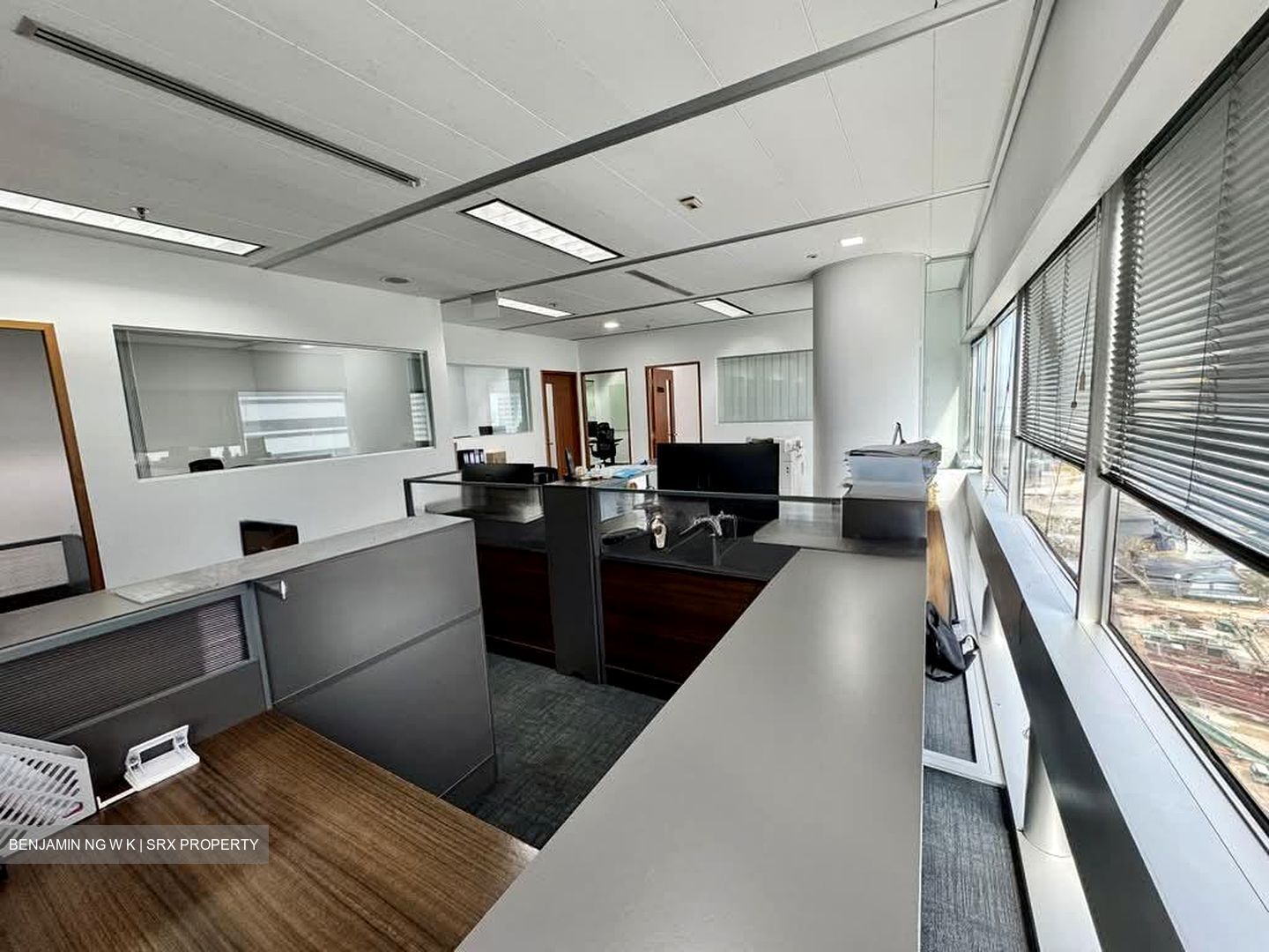 Gateway East (D7), Office #552505421